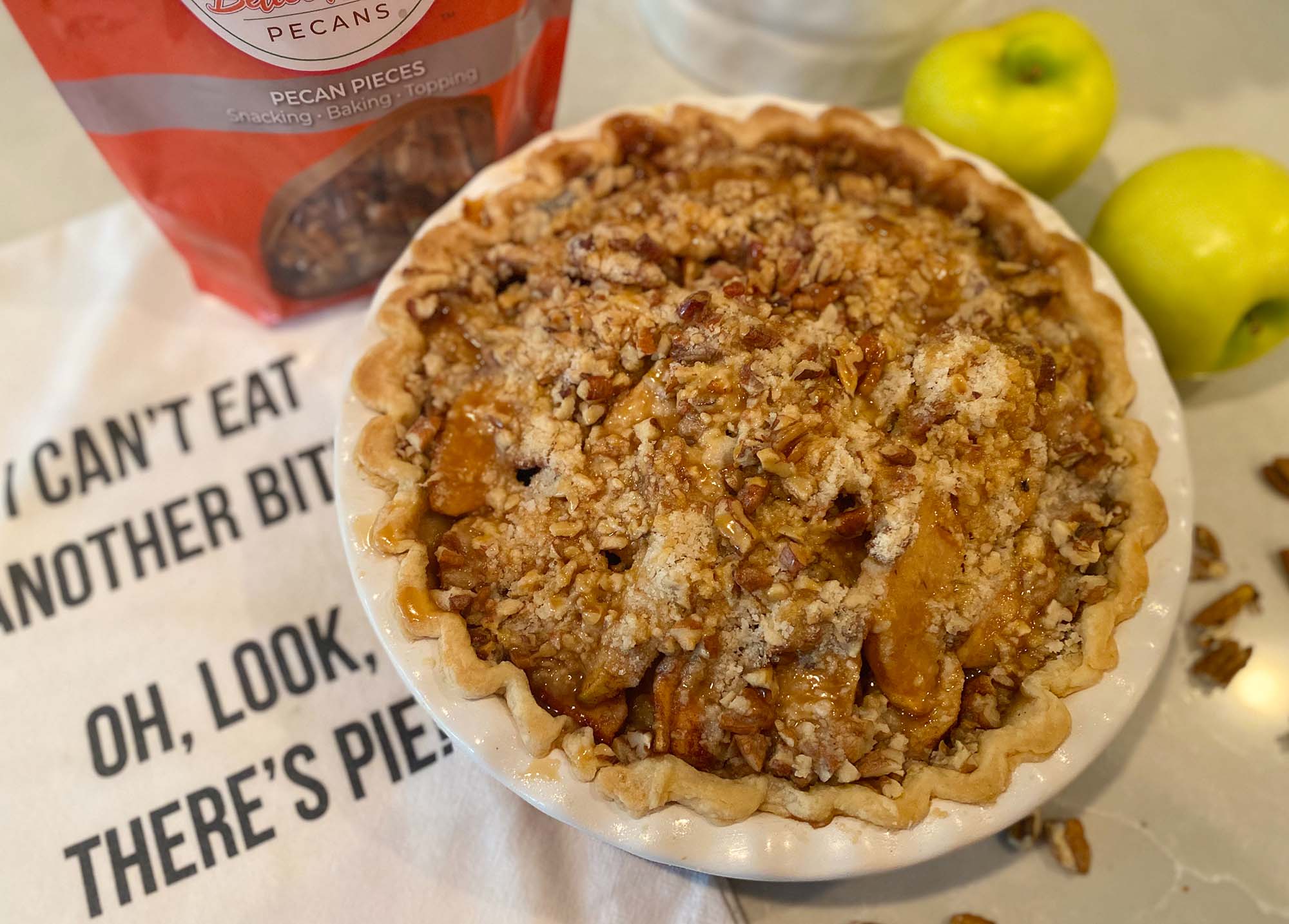 Caramel-Pecan Apple Pie - Better Halves Pecans